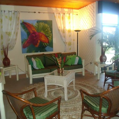 Garraway Hotel Roseau Bagian luar foto