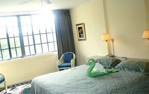 Garraway Hotel Roseau Bagian luar foto