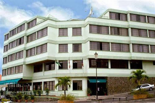 Garraway Hotel Roseau Bagian luar foto