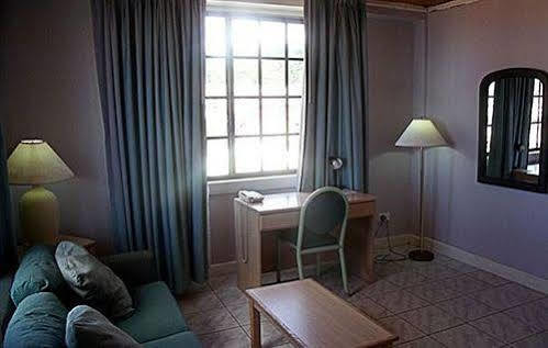 Garraway Hotel Roseau Bagian luar foto