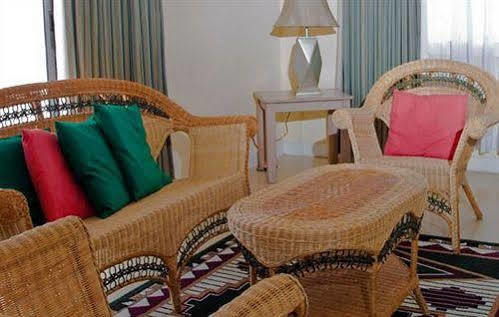 Garraway Hotel Roseau Bagian luar foto